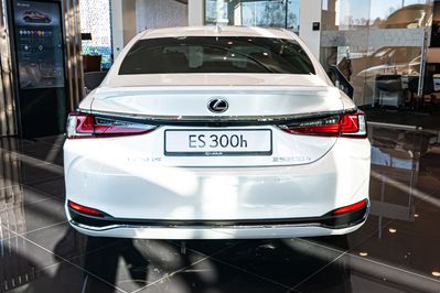 Lexus ES 300h Prestige