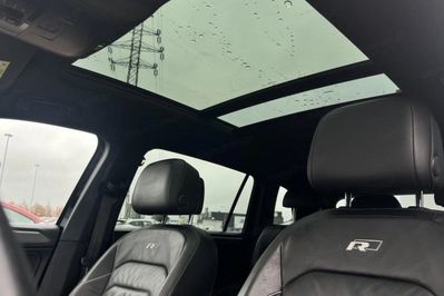 Volkswagen Tiguan Allspace 2.0 TDI R-Line 4Mot. DSG