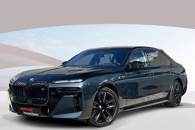 BMW Seria 7 M760e PHEV xDrive Individual Edition sport-aut