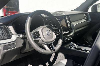 Volvo XC60 B5 B AWD Plus Black Edition