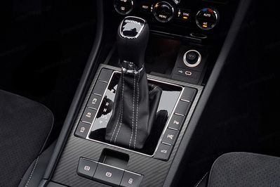 Skoda Superb 2.0 TDI SCR Sportline DSG