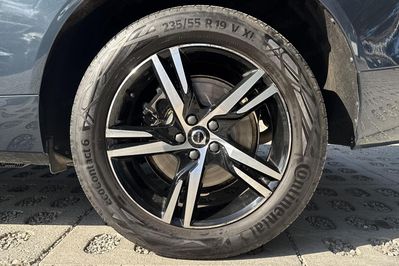 Volvo XC60 B4 B R-Design