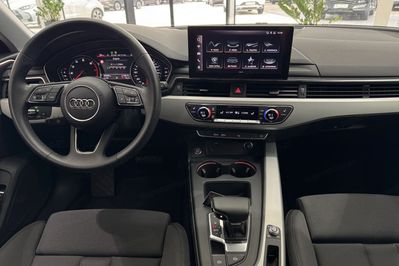 Audi A4 35 TFSI mHEV Advanced S tronic