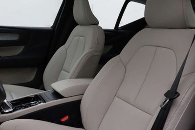 Volvo XC40 B4 Ultra Dark