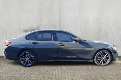 BMW Seria 3 320d xDrive mHEV aut