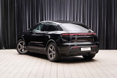 Porsche Macan 4