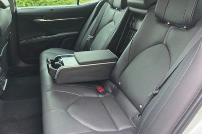 Toyota Camry 2.5 Hybrid Executive CVT