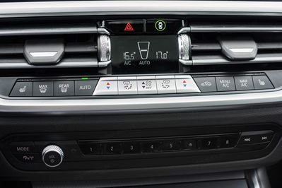 BMW Seria 3 320d xDrive Luxury Line