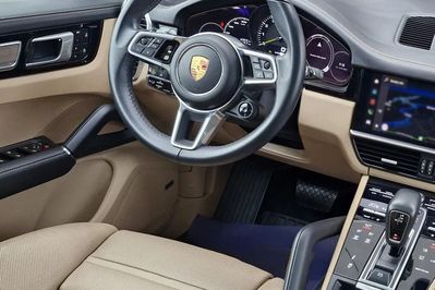Porsche Cayenne E-Hybrid Platinum Edition