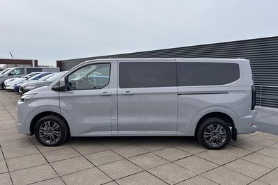 Ford Transit Custom Kombi M1 320 L2H1 Limited A8 AWD