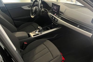 Audi A4 Avant 35 TDI mHEV S tronic