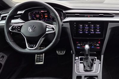 Volkswagen Arteon 2.0 TDI R-Line DSG