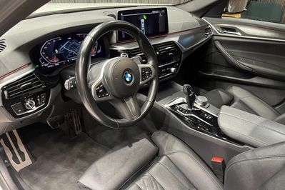 BMW Seria 5 520i M Sport