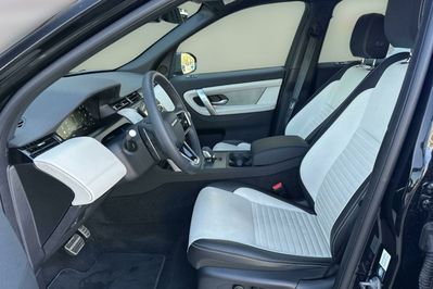 Land Rover Discovery Sport AWD Auto Dynamic