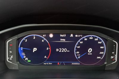 Volkswagen Passat TDI SCR 4Mot. DSG