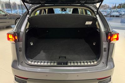 Lexus NX 300h Business Edition AWD