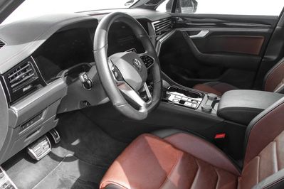 Volkswagen Touareg 3.0 V6 Tdi 4MOTION r-Line