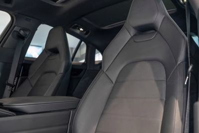 Porsche Panamera 4
