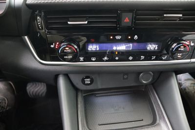 Nissan Qashqai Tekna 1.3 mHEV CVT