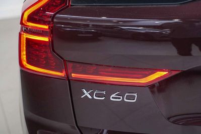 Volvo XC60 B5 AWD Ultra Bright