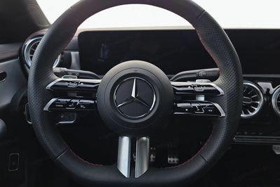 Mercedes CLA Shooting Brake 200 AMG Line