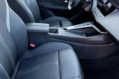 Peugeot 408 Allure e-DCS 1.2 mHEV