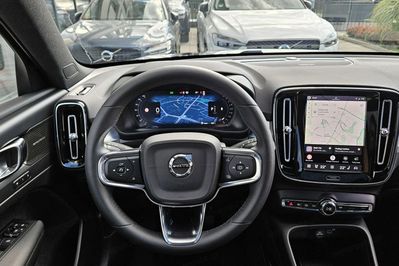 Volvo XC40 B3 b Dkg Ultra Black Edition