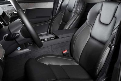 Volvo XC90 T8 AWD Plug-In Hybrid Ultra Dark 7os