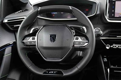 Peugeot 208 GT eDCS 1.2 mHEV