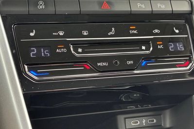 Volkswagen T-Roc 1.5 TSI Life Plus