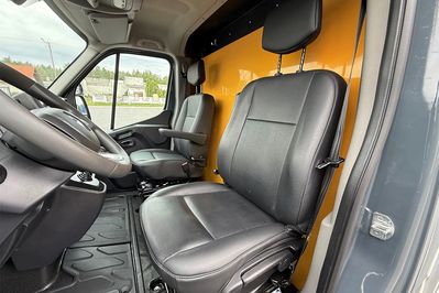 Renault Master Kontener Niskopodłogowy AT