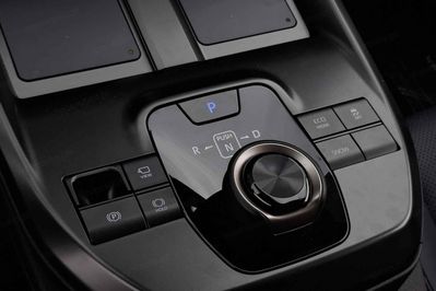 Toyota bZ4X Style EV