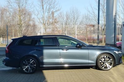 Volvo V60 B4 B Plus Dark aut