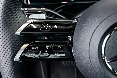 Mercedes Klasa E 300 e AMG Estate