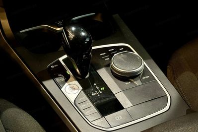 BMW Seria 1 118i Advantage aut