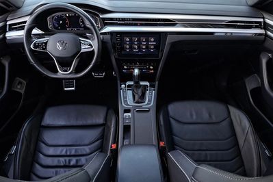 Volkswagen Arteon 2.0 TDI 4Motion   R-Line DSG