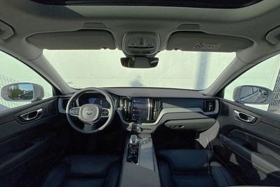 Volvo XC60 T6 Plug-In Hybrid AWD Plus Dark aut