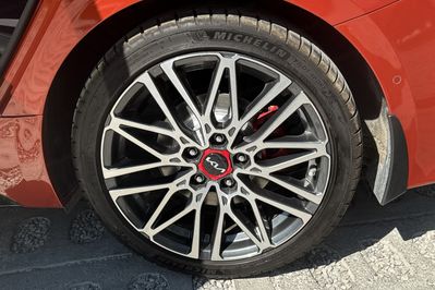 Kia ProCeed GT 1.6 T-GDI DCT
