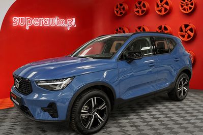 Volvo XC40 B3 Plus Dark