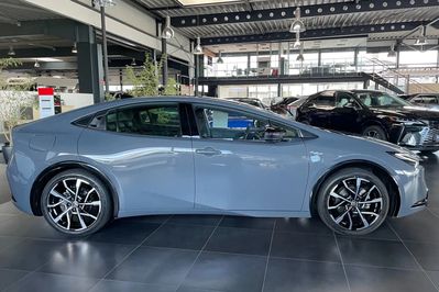 Toyota Prius Prestige 2.0 Hybrid Plug-in