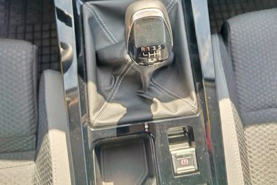 Opel Astra 1.2 T Business Edition S&S