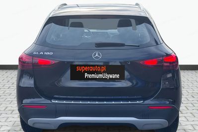 Mercedes GLA 180