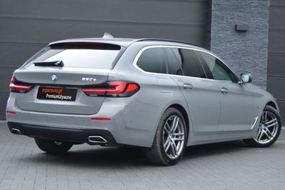 BMW Seria 5 530e sport-aut