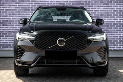 Volvo XC60 B5 AWD Ultra Dark