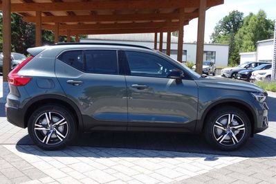 Volvo XC40 B4 Plus Dark