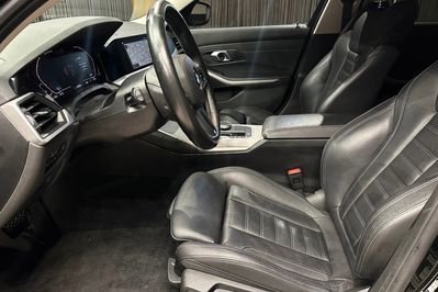 BMW Seria 3 Touring 320d xDrive Advantage