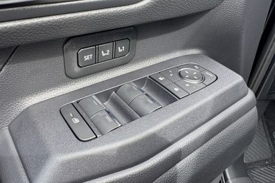 Toyota Land Cruiser Executive 2.8 MHEV