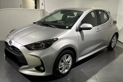 Toyota Yaris Comfort 1.5 Hybrid