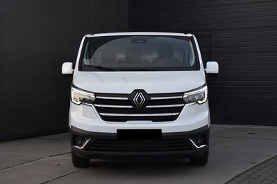 Renault Trafic L2H1 Extra AT9