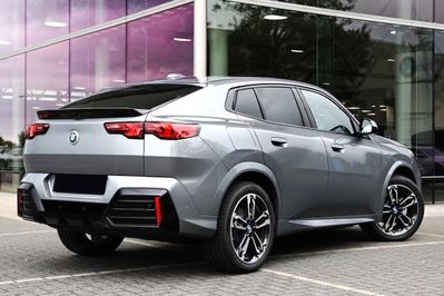 BMW iX2 eDrive20 M Sport